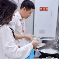 2021深圳納宏光電與全體員工共度元宵佳節